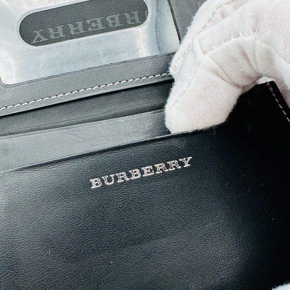 Burberry Bi fold Wallet - Picture 4 of 7